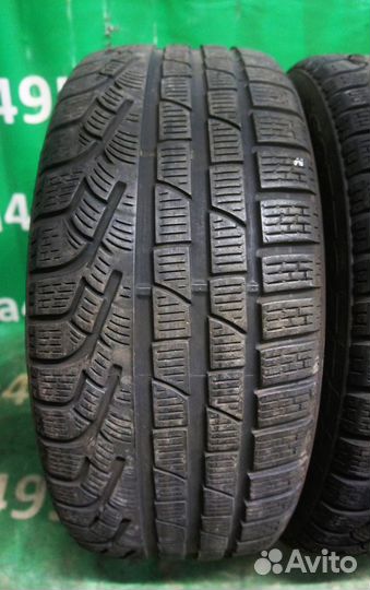 Pirelli Winter Sottozero 210 215/45 R17 91H