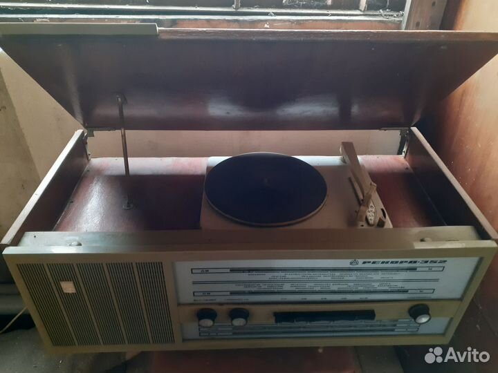 Ламповый проигрыватель с приемником