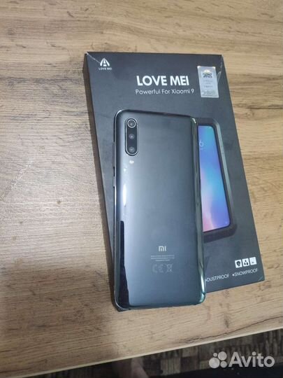 Телефон Xiaomi mi9