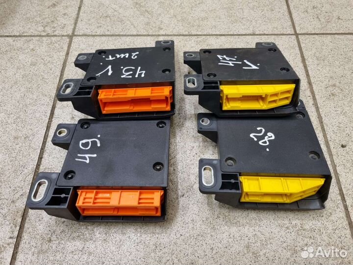 Блок управления подушек безопасности рено Логан