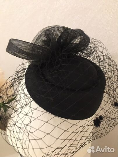 Новая.Шляпа элегантная с вуалью из сетки