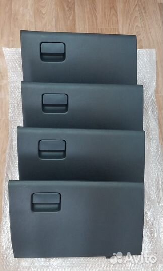 Бардачок Mitsubishi Outlander 3