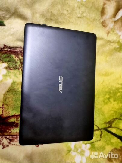 Ноутбук asus
