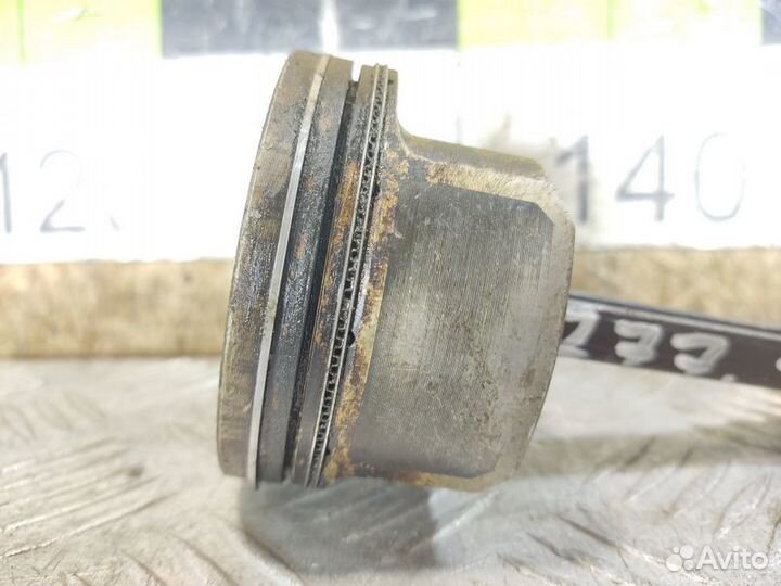 Поршень с шатуном Kia Cerato 2004-2008