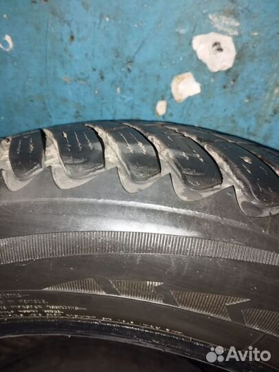 Goodyear UltraGrip 205/60 R16 92T