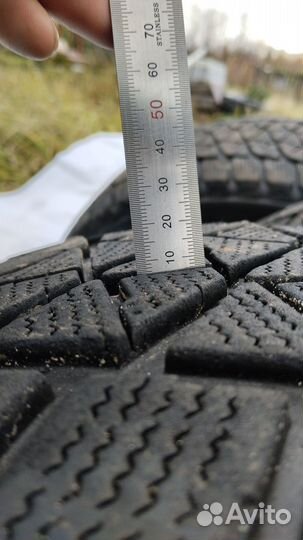 Bridgestone Blizzak DM-V2 285/60 R18 116R