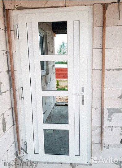 Дверь входная пвх со стеклом
