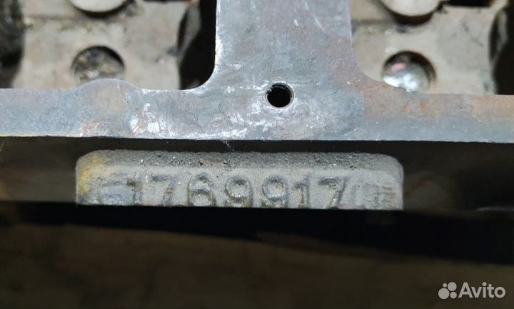 Головка блока цилиндров (ГБЦ) с клапанами caterpillar C15 3406E C15 3406E 1LW 3406E контрактная (Р)