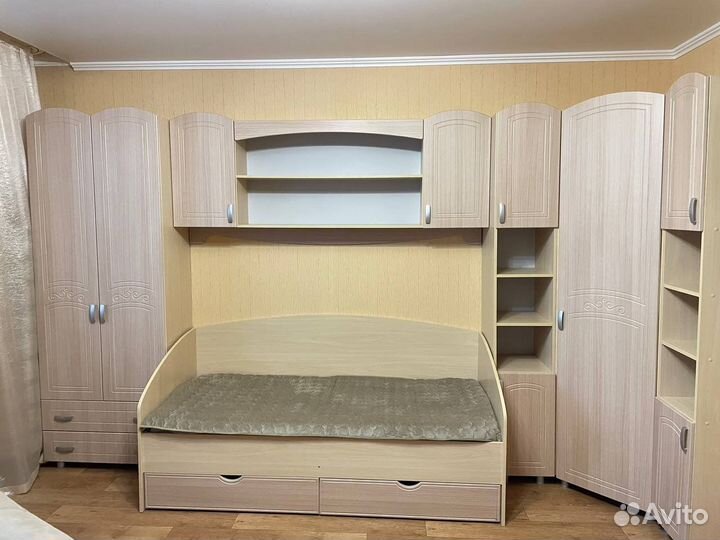 Мебель в детскую комнату