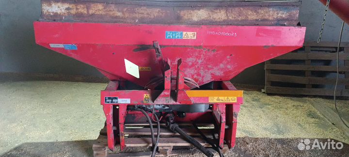 Разбрасыватель удобрений Kuhn MDS 935, 2005