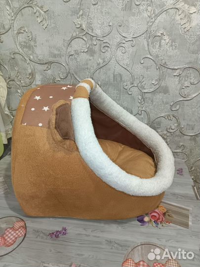 Лежанка для кошек и собак