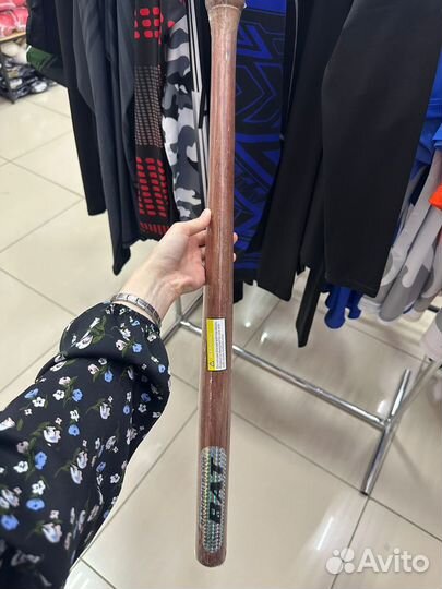 Бита бейсбольная деревянная