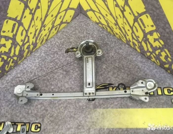 Стеклоподъемник механический задний левый Астра H