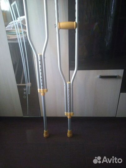 Костыли подмышечные