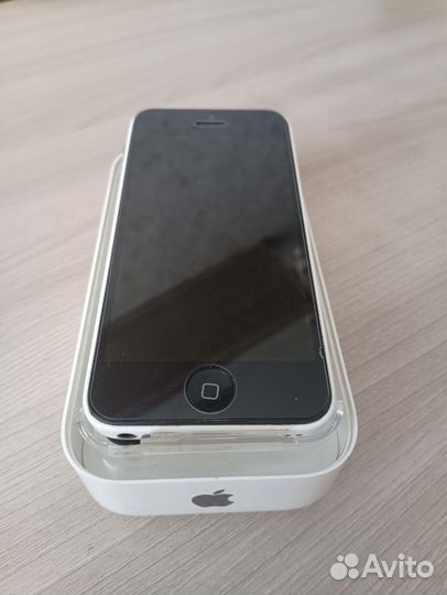 iPhone 5C, 8 ГБ