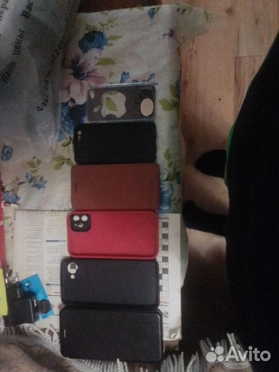 Чехлы на телефон