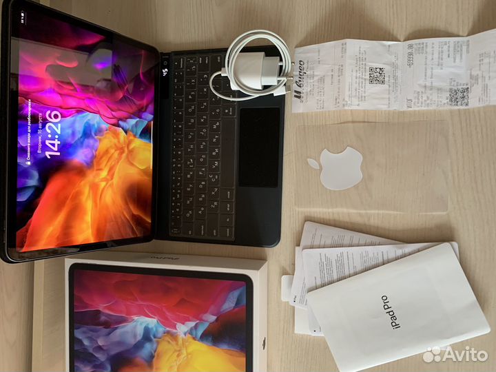 iPad PRO 11 2020 128 wifi +клавиатура