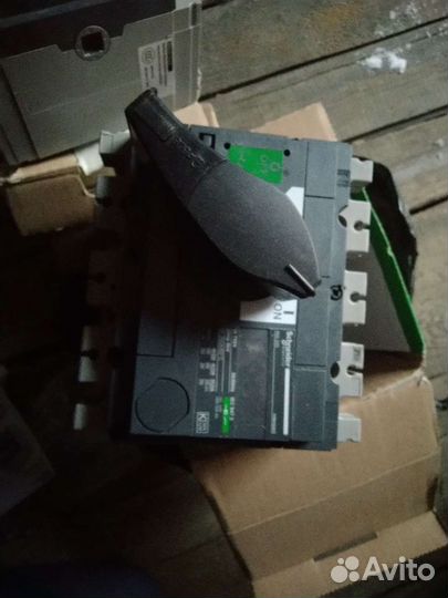 Выключатель-разьеденитель