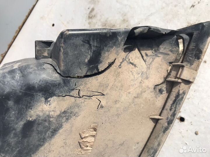 Фара левая Geely Mk Cross дефект