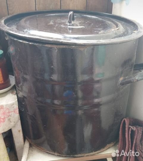 Бак кастрюли с крышками эмалированные