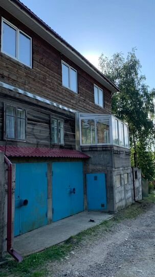 Дом 180 м² на участке 10 сот.