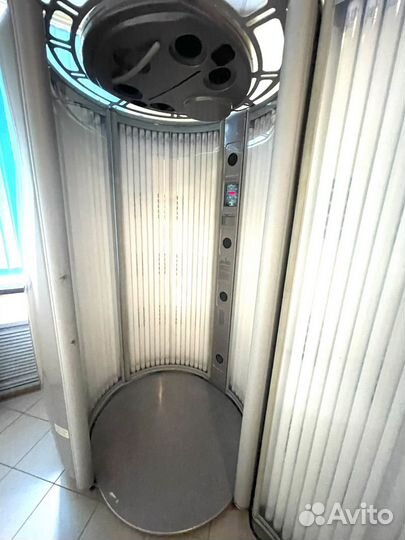 Солярий вертикальный Power Tower 10000