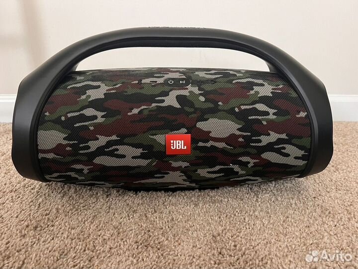 Колонка JBL boombox