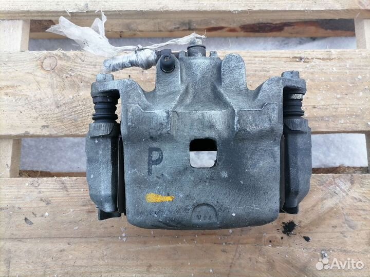 Передний тормозной суппорт nissan teana L 33