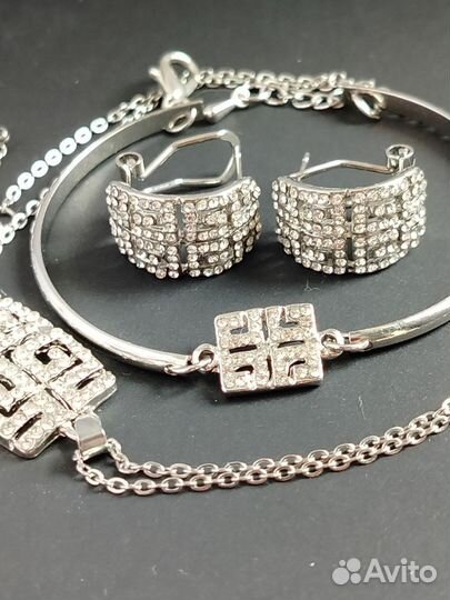 Комплект украшений