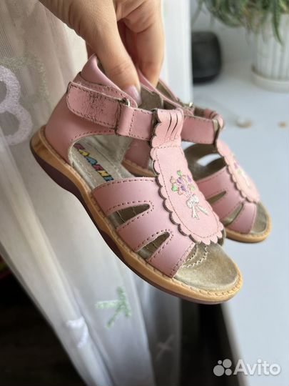 Сандалии для девочки 22 размер