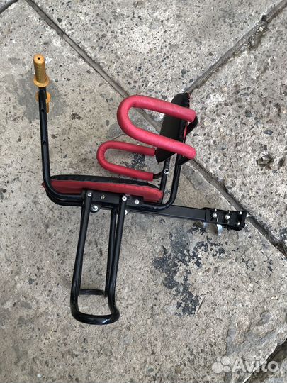 Детское кресло на раму велосипеда