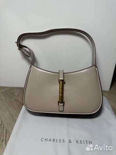 Charles keith сумка