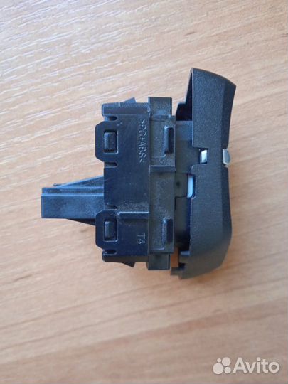 Кнопка центрального замка правая Bmw X5Mp F15 3.0
