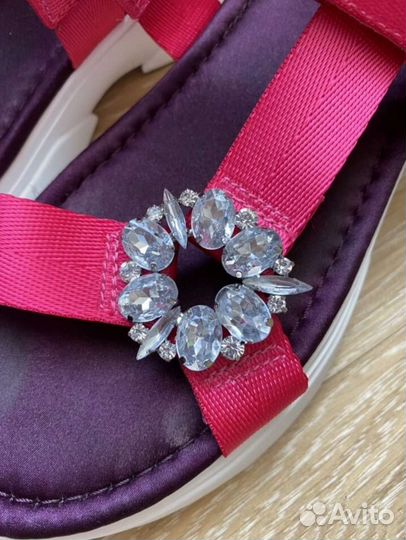 Босоножки 38