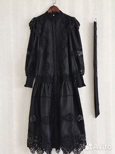 Нарядное женское платье