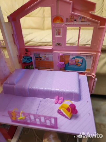 Barbie DLY32 Двухэтажный кукольный домик, лифт