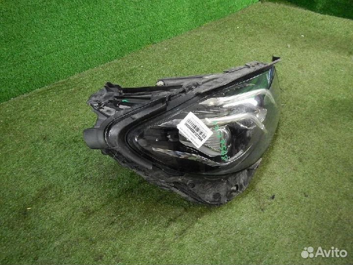 Фара правая Mercedes-Benz E-Class