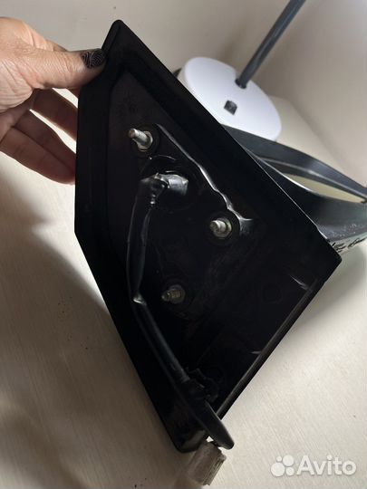 Зеркало на toyota fielder