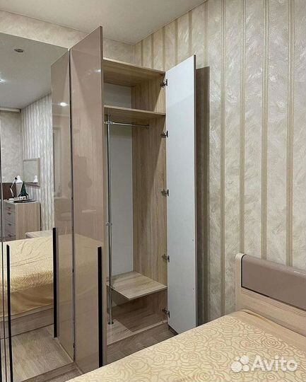 Красивый шкаф купе