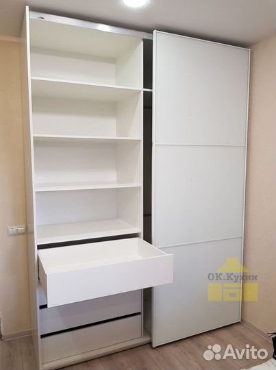 Угловой шкаф