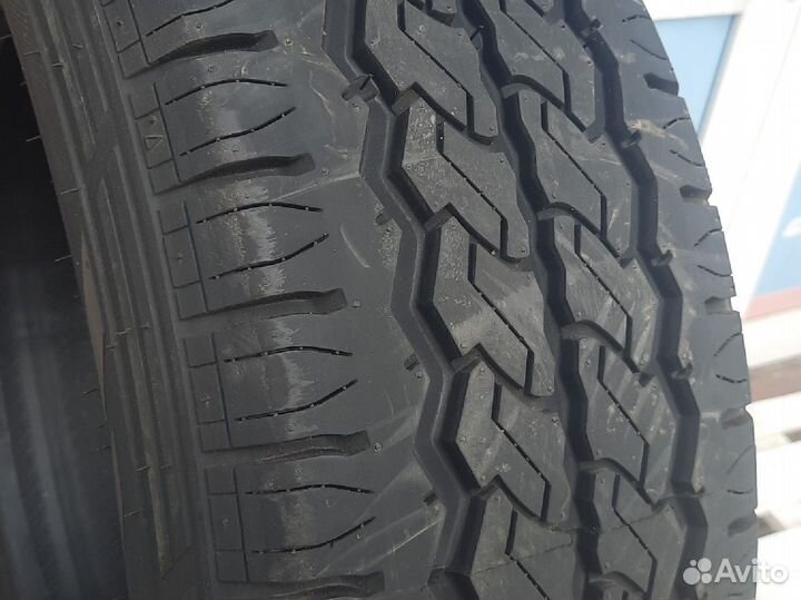 Pace PC18 215/65 R16C 109T