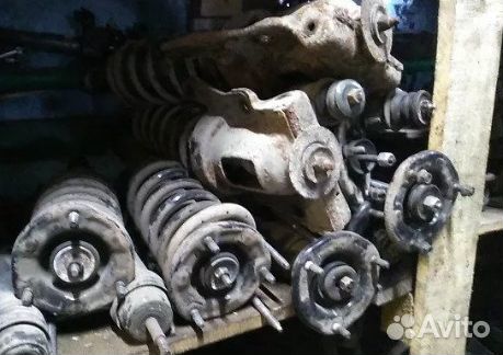 Кулак рычаг амортизатор Hyundai Sonata 5