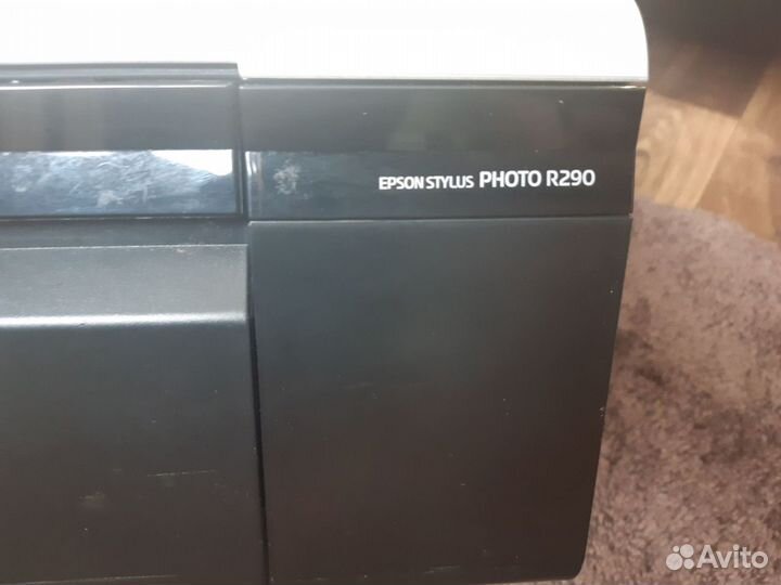 Цветной лазерный принтер epson R290 Б/У