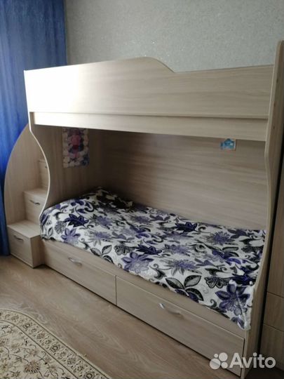 Кровать детская двухярусная