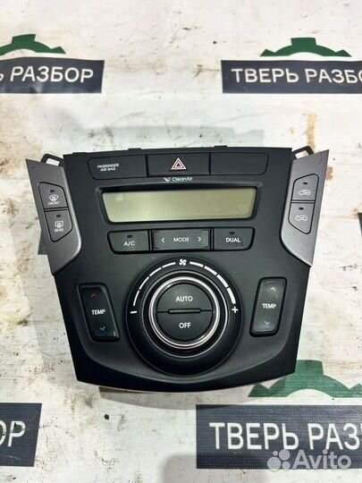 Блок управления климат-контролем Hyundai Santa Fe