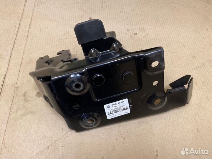 Ответная часть ремня безопасности Porsche Cayenne