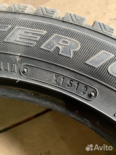 Dunlop SP Winter Ice 01 215/50 R17