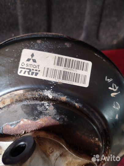 Вакуум Mitsubishi colt 1.3