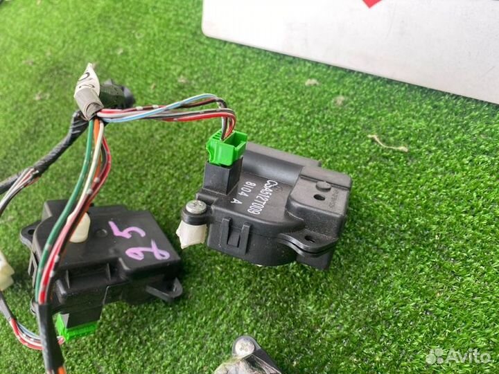 Сервопривод заслонки печки Suzuki Grand