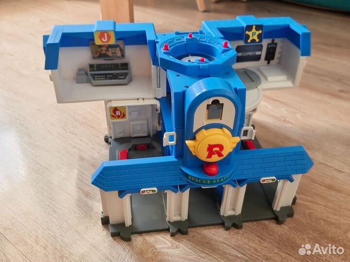 Робокар поли